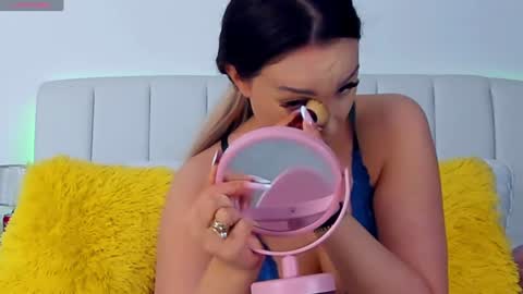 Snapshot of allisonsweetie chatting on January 21, 2025, 6:54 am AllisonSweetie online show from January 21, 2025, 6:54 am