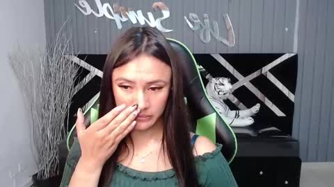 Snapshot of allisson_a chatting on January 16, 2025, 3:45 am Allisson online show from January 16, 2025, 3:45 am