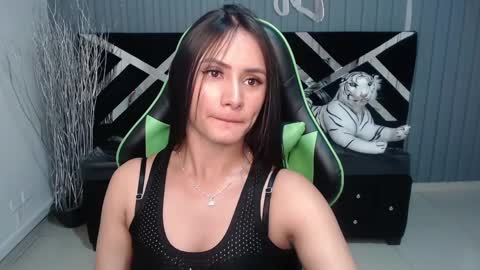 Snapshot of allisson_a chatting on January 25, 2025, 3:30 am Allisson online show from January 25, 2025, 3:30 am