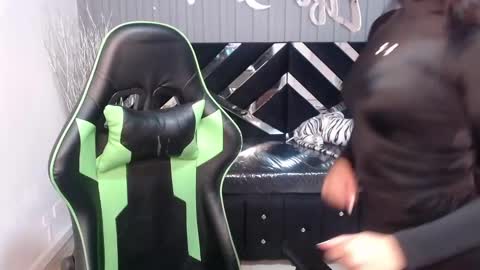 Snapshot of allisson_a chatting on January 31, 2025, 3:41 am Allisson online show from January 31, 2025, 3:41 am