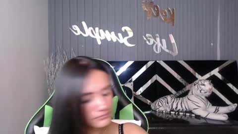 Snapshot of allisson_a chatting on February 27, 2025, 9:43 am Allisson online show from February 27, 2025, 9:43 am