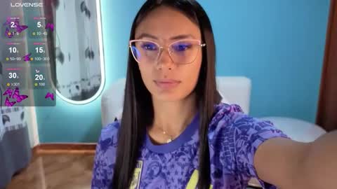 Snapshot of allisson_a chatting on October 18, 2025, 3:20 am Allisson online show from October 18, 2025, 3:20 am