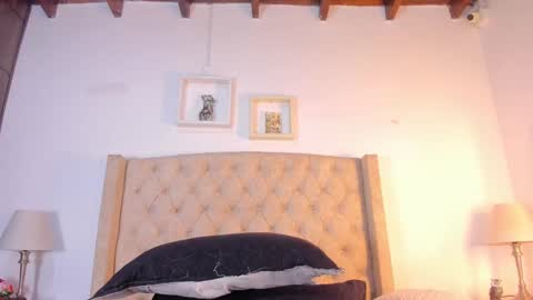 Snapshot of allisson_m chatting on October 9, 2025, 12:03 pm allisson online show from October 9, 2025, 12:03 pm