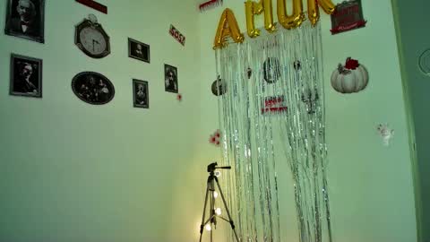 Snapshot of allisson_rose chatting on October 23, 2025, 6:34 am Alli online show from October 23, 2025, 6:34 am