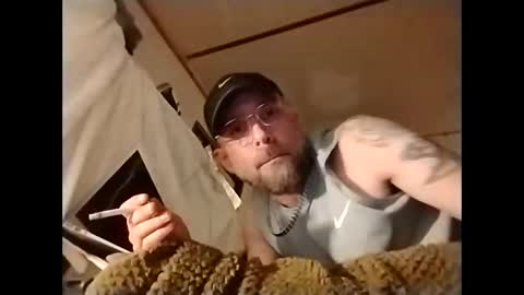 Snapshot of allitrunnin chatting on November 23, 2025, 10:48 am allitrunnin online show from November 23, 2025, 10:48 am