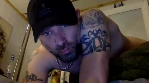 Snapshot of allitrunnin chatting on December 1, 2025, 5:07 pm allitrunnin online show from December 1, 2025, 5:07 pm