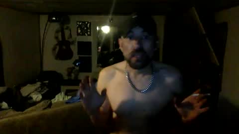 Snapshot of allitrunnin chatting on January 6, 2026, 6:39 am allitrunnin online show from January 6, 2026, 6:39 am