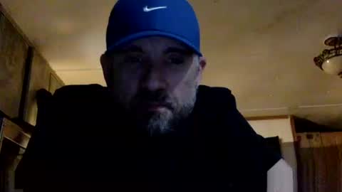 Snapshot of allitrunnin chatting on March 1, 2026, 6:26 am allitrunnin online show from March 1, 2026, 6:26 am