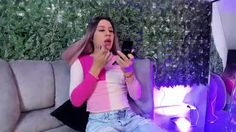 Snapshot of allizonkent chatting on July 2, 2026, 3:17 am allizonkent online show from July 2, 2026, 3:17 am