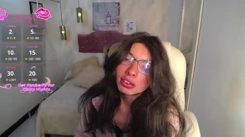 Snapshot of alllyson_ chatting on November 4, 2025, 7:46 pm alison online show from November 4, 2025, 7:46 pm