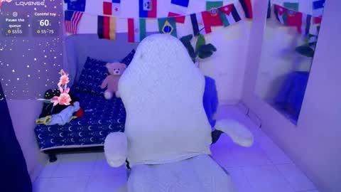 Snapshot of alloy_tiny chatting on June 12, 2026, 6:40 pm alloy_tiny online show from June 12, 2026, 6:40 pm