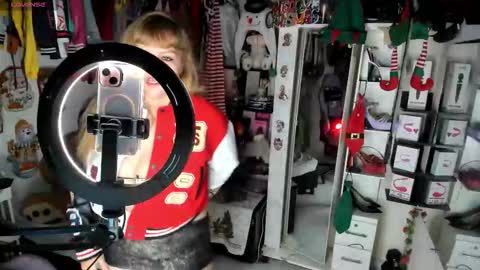 allsson_miller online show from January 5, 2026, 9:51 pm