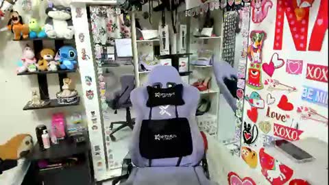 allsson_miller online show from June 25, 2026, 12:21 am