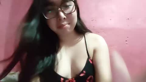 Snapshot of alluring_alicia chatting on May 4, 2026, 11:39 am Miss Alicia online show from May 4, 2026, 11:39 am