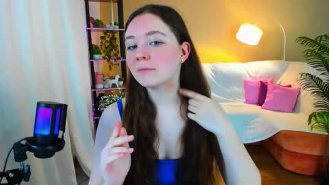 Snapshot of alluringeyess chatting on September 24, 2025, 12:08 pm alluringeyess online show from September 24, 2025, 12:08 pm