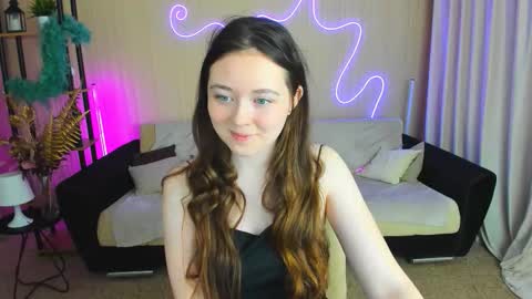 Snapshot of alluringeyess chatting on October 3, 2025, 6:49 pm alluringeyess online show from October 3, 2025, 6:49 pm