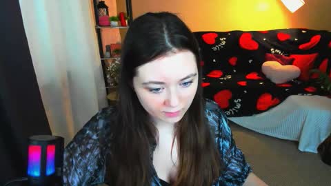 alluringeyess online show from February 10, 2026, 12:42 pm