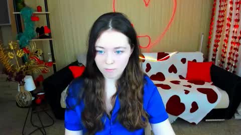 alluringeyess online show from February 28, 2026, 9:32 am