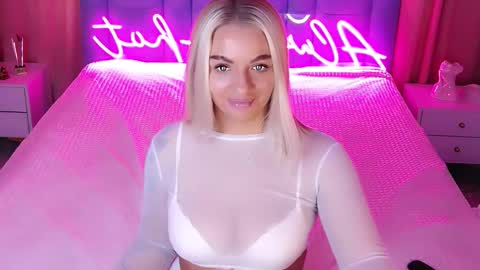 Snapshot of allwayshottt chatting on October 4, 2025, 2:09 am AlwaysHot online show from October 4, 2025, 2:09 am