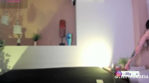 Snapshot of ally_addams chatting on September 29, 2025, 4:06 am Ally online show from September 29, 2025, 4:06 am