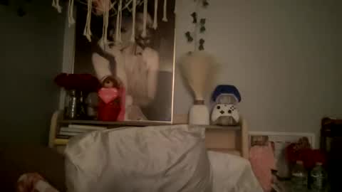 allyanalangel online show from February 16, 2025, 9:37 am