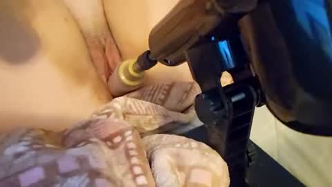 Snapshot of allycatpurrs chatting on October 13, 2025, 6:52 pm Allycatpurrs online show from October 13, 2025, 6:52 pm