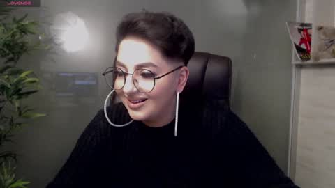         online show from February 1, 2025, 9:40 pm