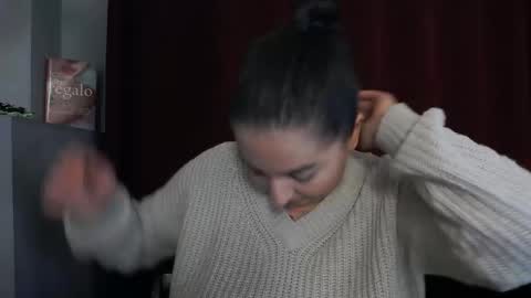         online show from December 14, 2025, 6:12 pm