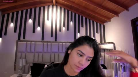 Alisson online show from November 6, 2025, 10:05 am