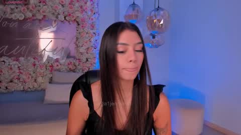 Alisson online show from November 22, 2025, 10:14 am