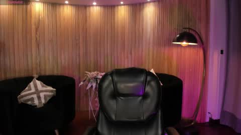 Alisson online show from February 23, 2026, 10:23 am