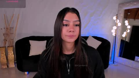 Snapshot of allyjensen chatting on May 21, 2026, 10:22 am Alisson online show from May 21, 2026, 10:22 am