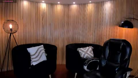 Snapshot of allyjensen chatting on June 13, 2026, 10:24 am Alisson online show from June 13, 2026, 10:24 am