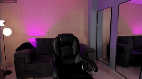 Snapshot of allyjensen chatting on July 27, 2026, 10:44 am Alisson online show from July 27, 2026, 10:44 am