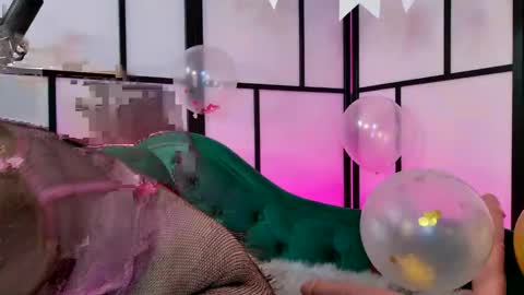 Snapshot of allys_secret chatting on March 1, 2025, 9:48 pm Call me Ally online show from March 1, 2025, 9:48 pm