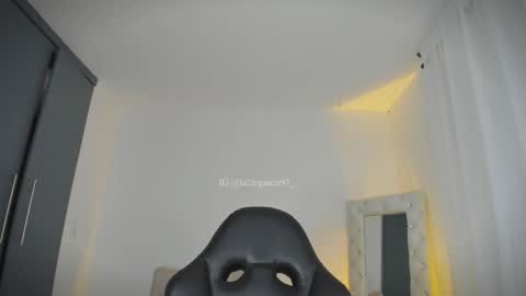 Kelly  online show from February 9, 2026, 12:53 pm