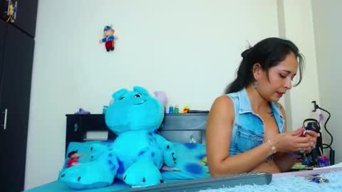 Allyson collins online show from November 7, 2025, 8:53 pm