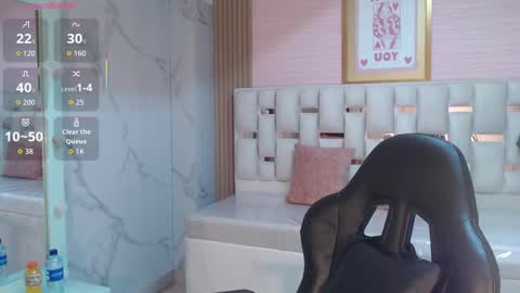 Snapshot of allyssa_bellini_s chatting on September 29, 2025, 8:24 pm Allysa online show from September 29, 2025, 8:24 pm