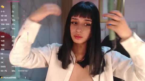 Snapshot of allyssa_bellini_s chatting on September 30, 2025, 8:36 pm Allysa online show from September 30, 2025, 8:36 pm