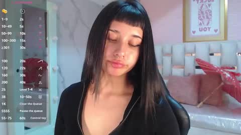 Snapshot of allyssa_bellini_s chatting on October 18, 2025, 8:42 pm Allysa online show from October 18, 2025, 8:42 pm