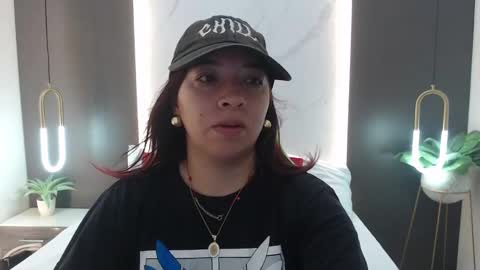 Snapshot of alma_fenix chatting on February 3, 2025, 12:03 pm ALMA FENIX online show from February 3, 2025, 12:03 pm