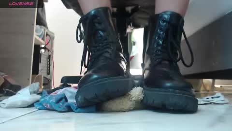 Snapshot of alma_fenix chatting on February 14, 2025, 3:15 pm ALMA FENIX online show from February 14, 2025, 3:15 pm