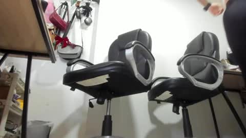 ALMA FENIX  online show from April 22, 2026, 11:56 am