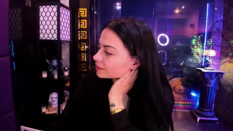 Snapshot of alma_pearl chatting on May 26, 2026, 7:48 am Alma online show from May 26, 2026, 7:48 am
