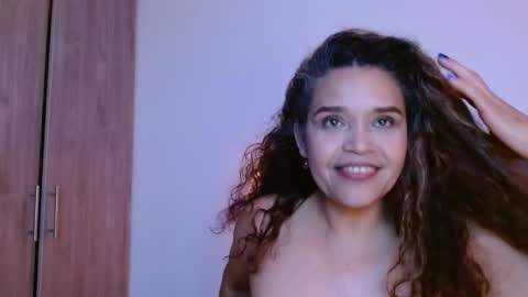 Alma online show from February 12, 2025, 7:56 pm