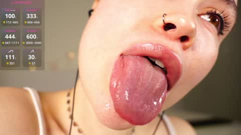 Snapshot of alma_yammy chatting on December 19, 2024, 6:45 am Alma online show from December 19, 2024, 6:45 am