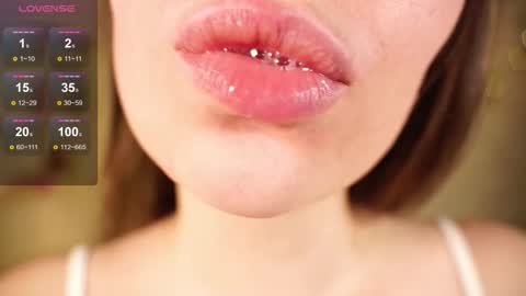 Snapshot of alma_yammy chatting on November 28, 2025, 5:37 pm Alma online show from November 28, 2025, 5:37 pm