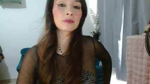 Snapshot of almaglow chatting on May 19, 2026, 5:52 pm Alma online show from May 19, 2026, 5:52 pm