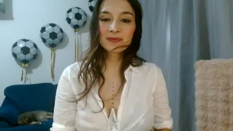 Snapshot of almaglow chatting on June 12, 2026, 6:29 pm Alma online show from June 12, 2026, 6:29 pm