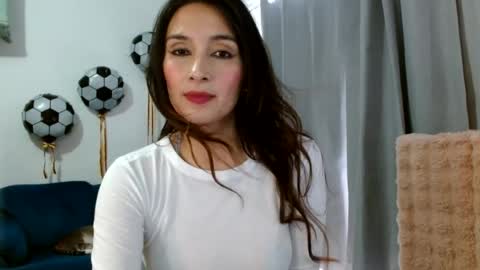 Snapshot of almaglow chatting on July 14, 2026, 4:45 pm Alma online show from July 14, 2026, 4:45 pm